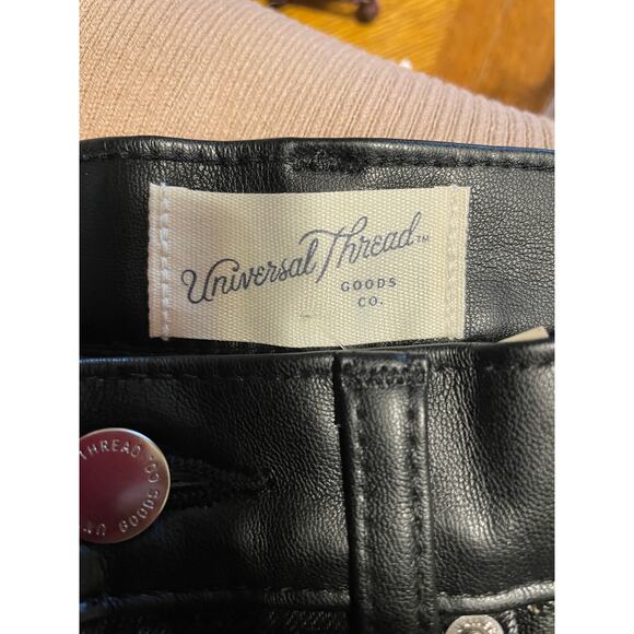 Universal Thread Mid Rise Slim Black Denim Faux Leather Jean Size 4 Waist 13.5” - Picture 4 of 7